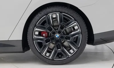 BMW i5 2025, 4992 км, за 90000000 KRW - фото 5