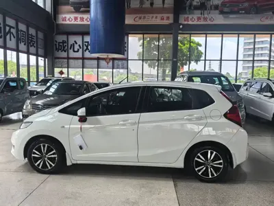 Honda Fit 2015, 130000 км, за 23500 CNY