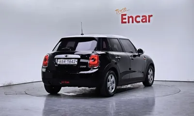 MINI Cooper 2015, 88815 км, за 6800000 KRW