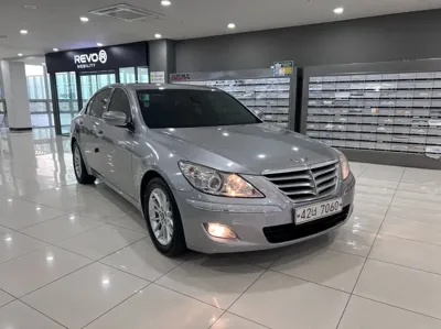 Hyundai Genesis 2011, 68633 км, за 3900000 KRW