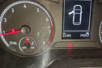 Volkswagen T-Roc 2018, 82300 км, за 54694.45 CNY - фото 12