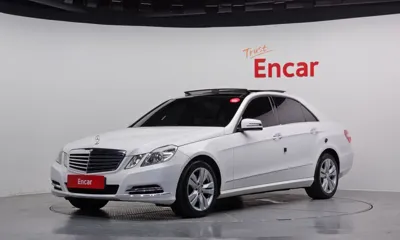 Mercedes-Benz E-Class · 2013 год