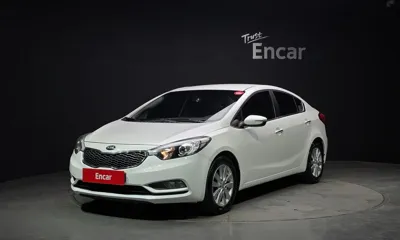 Kia K3 · 2015 год