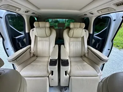 Toyota Alphard 2023, 80000 км, за 618000 CNY - фото 15