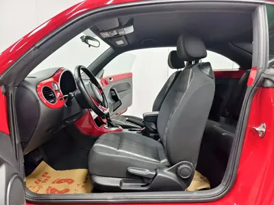 Volkswagen Beetle 2018, 85000 км, за 55400 CNY - фото 11