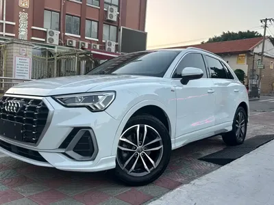 Audi Q3 2021, 63000 км, за 100100 CNY - фото 1