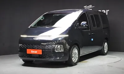 Hyundai Staria · 2023 год