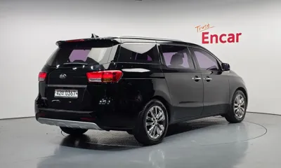 Kia Canival 2016, 203057 км, за 7800000 KRW - фото 2