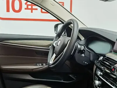 BMW 5 Series 2019, 72500 км, за 140800 CNY - фото 22