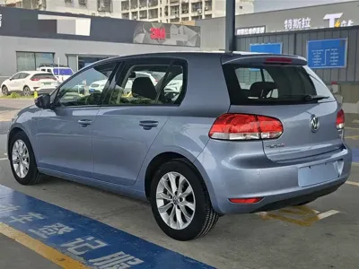 Volkswagen Golf 2011, 50000 км, за 25000 CNY - фото 2