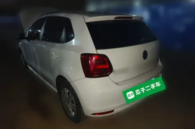 Volkswagen Polo 2016, 117100 км, за 25200.07 CNY