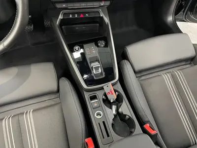 Audi A3 2022, 8000 км, за 178000 CNY - фото 11