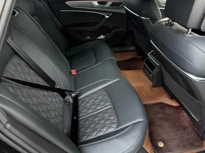 Audi A6L 2024, 6000 км, за 157000 CNY - фото 9