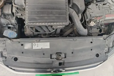 Volkswagen Santana 2016, 94500 км, за 31585.15 CNY - фото 21