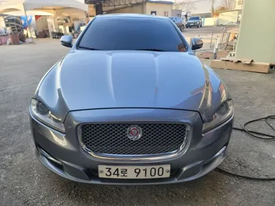Jaguar XJ · 2014 год