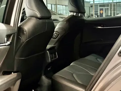 Toyota Camry 2022, 40000 км, за 99800 CNY - фото 6