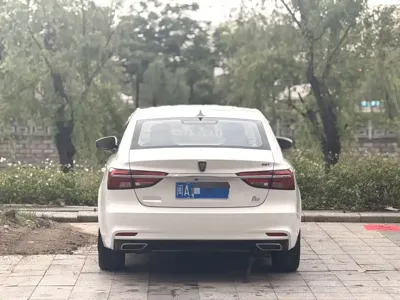 Roewe 荣威i6经典 2018, 110000 км, за 16000 CNY