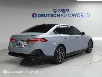 BMW 5-Series 2026, 5020 км, за 77000000 KRW - фото 2