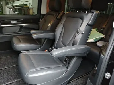 Mercedes-Benz V-Class 2019, 63900 км, за 153200 CNY - фото 18