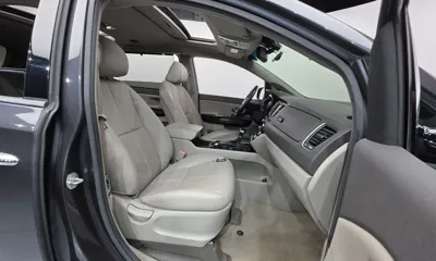 Kia Canival 2017, 135487 км, за 12500000 KRW - фото 10