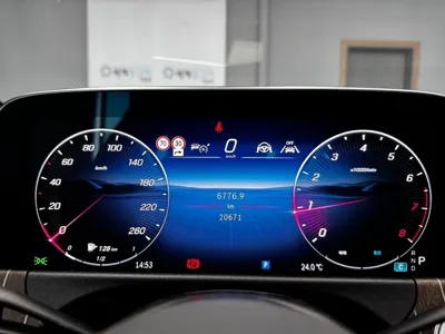 Mercedes-Benz E-Class 2024, 20671 км, за 64900000 KRW - фото 8