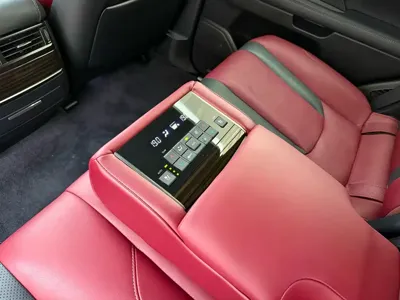 Lexus LX 2019, 88000 км, за 1269800 CNY - фото 15