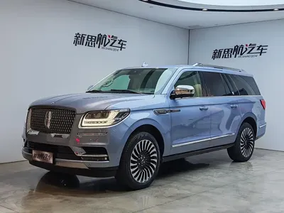 Lincoln Navigator · 2022 год