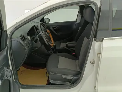Volkswagen Polo 2017, 73900 км, за 25800 CNY - фото 9