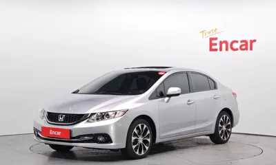 Honda Civic · 2015 год