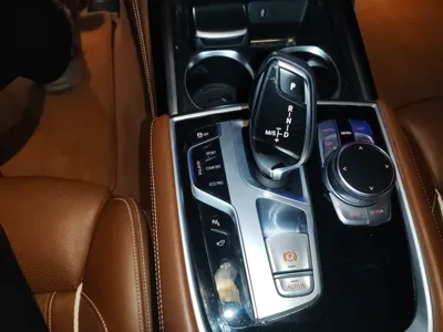 BMW 7 Series 2018, 51400 км, за 280042.34 CNY - фото 15