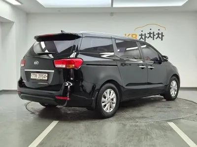 Kia Canival 2017, 127524 км, за 9000000 KRW
