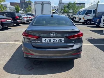 Hyundai Avante 2018, 145625 км, за 8300000 KRW