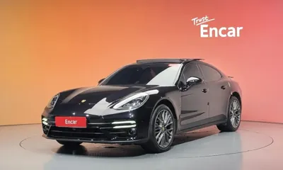 Porsche Panamera · 2023 год