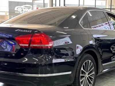 Volkswagen Passat 2015, 165000 км, за 24800 CNY