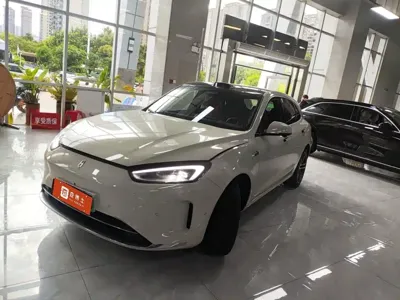 AITO 问界 AITO M5 · 2025 год