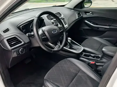 Ford Escort 2020, 60000 км, за 33800 CNY - фото 22