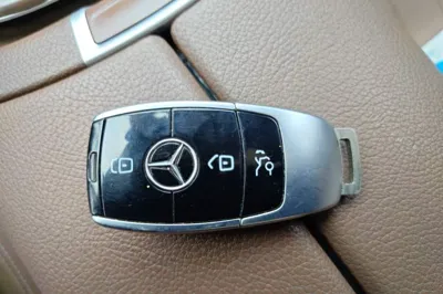 Mercedes-Benz E-Class 2019, 116700 км, за 181295.04 CNY - фото 17