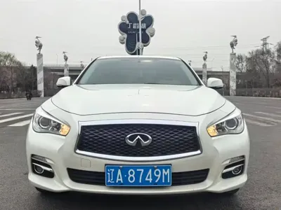 Infiniti Q50L 2016, 90000 км, за 58000 CNY