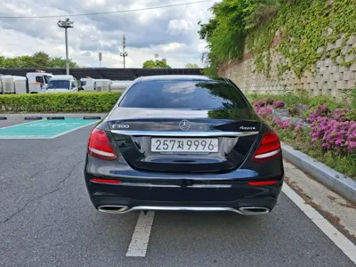 Mercedes-Benz E-Class 2020, 93624 км, за 28900000 KRW