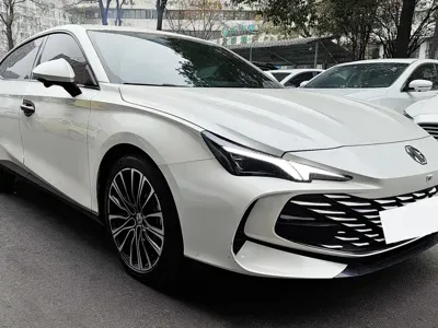 MG MG7 2023, 36000 км, за 67600 CNY