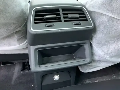 Audi e-tron 2026, 100 км, за 199800 CNY - фото 27