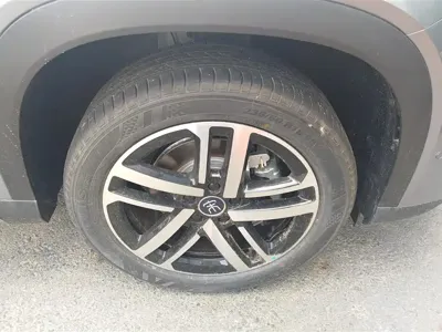 BYD L DM-i 2026, 100 км, за 125000 CNY - фото 6