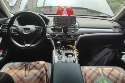 Honda Accord 2018, 106300 км, за 81196.57 CNY - фото 9