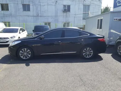 Hyundai Grandeur 2015, 195070 км, за 5500000 KRW