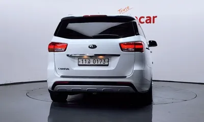 Kia Canival 2017, 117121 км, за 12500000 KRW - фото 4