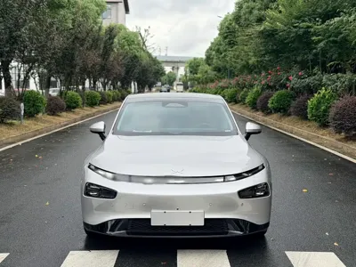 Xpeng P7 2023, 93000 км, за 128800 CNY