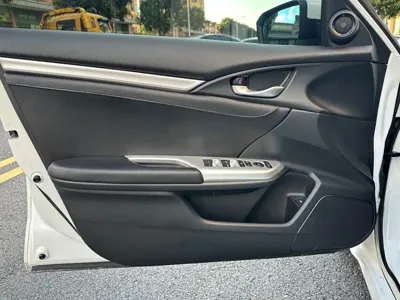Honda Civic 2018, 88000 км, за 48800 CNY - фото 10