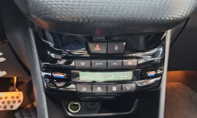 Peugeot 2008 2016, 64864 км, за 5990000 KRW - фото 16