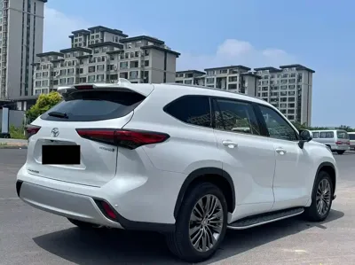 Toyota Highlander 2026, 5000 км, за 209800 CNY - фото 8