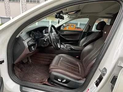 BMW 5 Series 2018, 113000 км, за 119800 CNY - фото 4